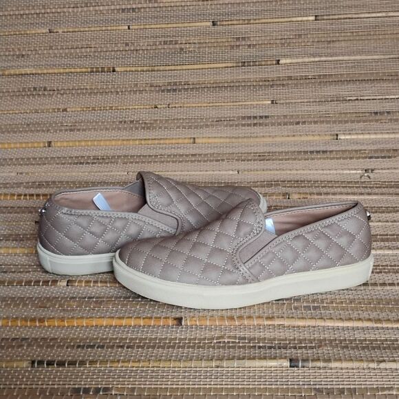 Women's Steve Madden Ecentrcq Quilted Slip-on Sneaker Size 7 - Picture 11 of 15